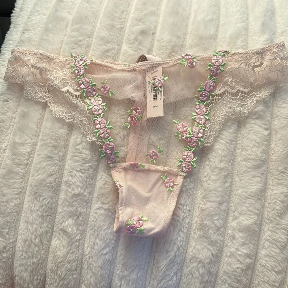 NWT Victoria's Secret Large Pink Thong Panty Rosebud Embroidery Dream Angels Med - Picture 4 of 7
